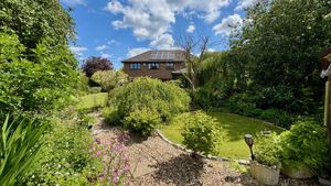 Photo 25- click for photo gallery